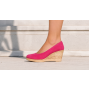 Pantofi dama roz din piele naturala intoarsa cu talpa tip pana de 7 cm P50ROZAV